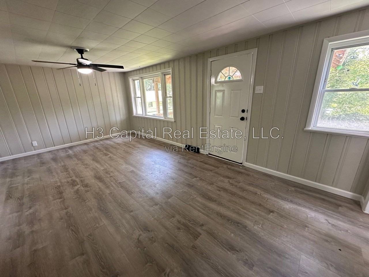 7253 Town Hall Rd - Photo 4 of 10