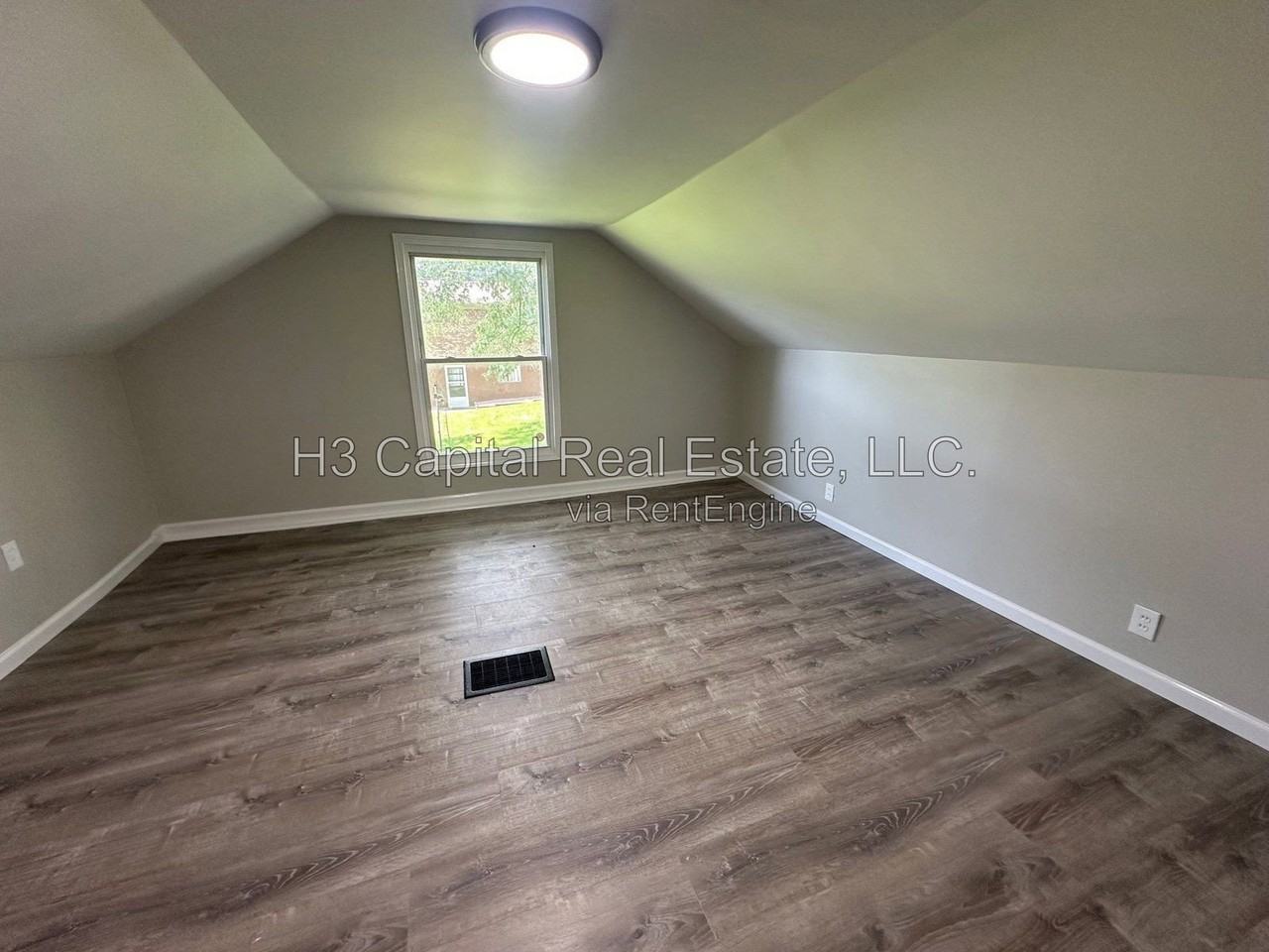 7253 Town Hall Rd - Photo 7 of 10