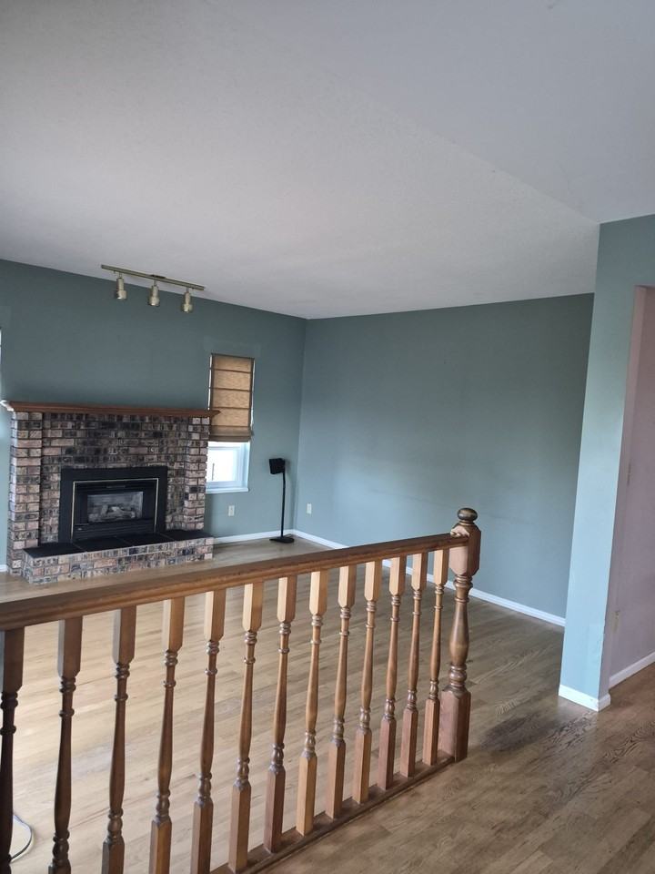 2165 Tower Court - Photo 6 of 32