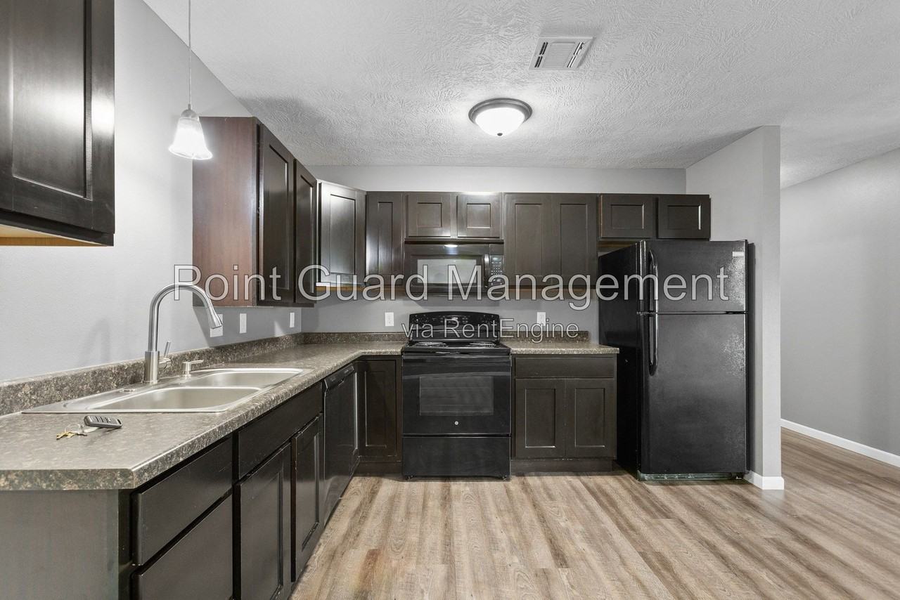 1800 E Northstar Pl #1800-1 - Photo 2 of 34