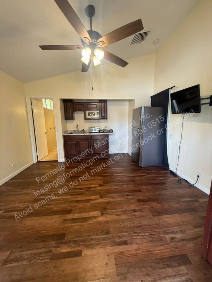 91-1678 Laupai St #B - Photo 3 of 8