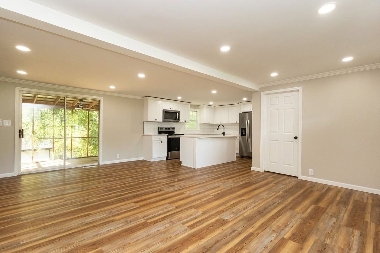 125 Anderson Rd - Photo 3 of 26