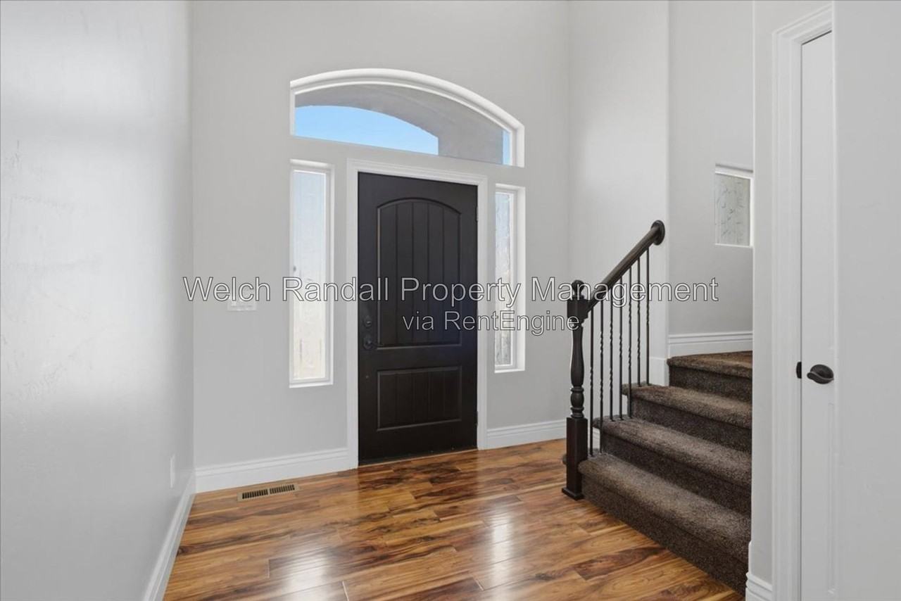2106 E Sunnyvale Dr - Photo 3 of 38