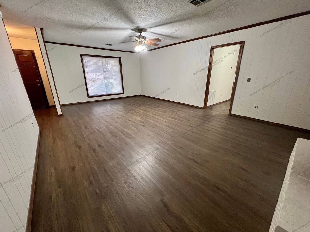 102 Beta Cir - Photo 4 of 21