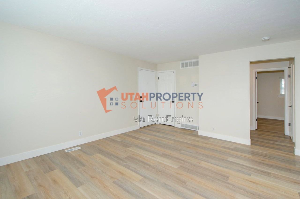 3910 S 1040 E #C - Photo 5 of 14