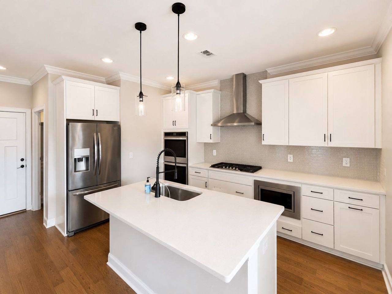 1217 Gannett Rd - Photo 6 of 22