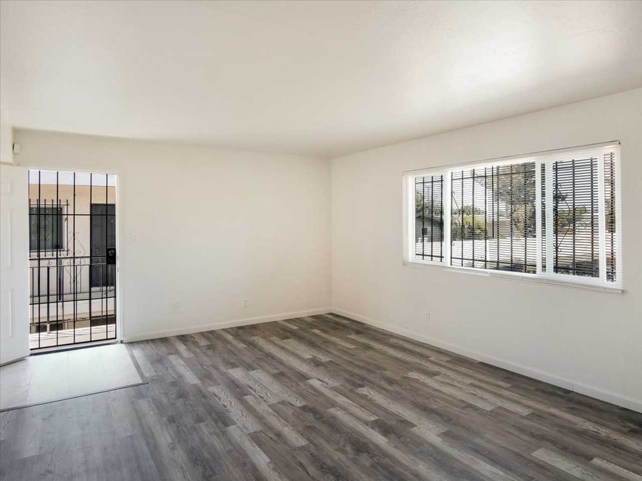 2901 Octavia St. - Photo 5 of 18