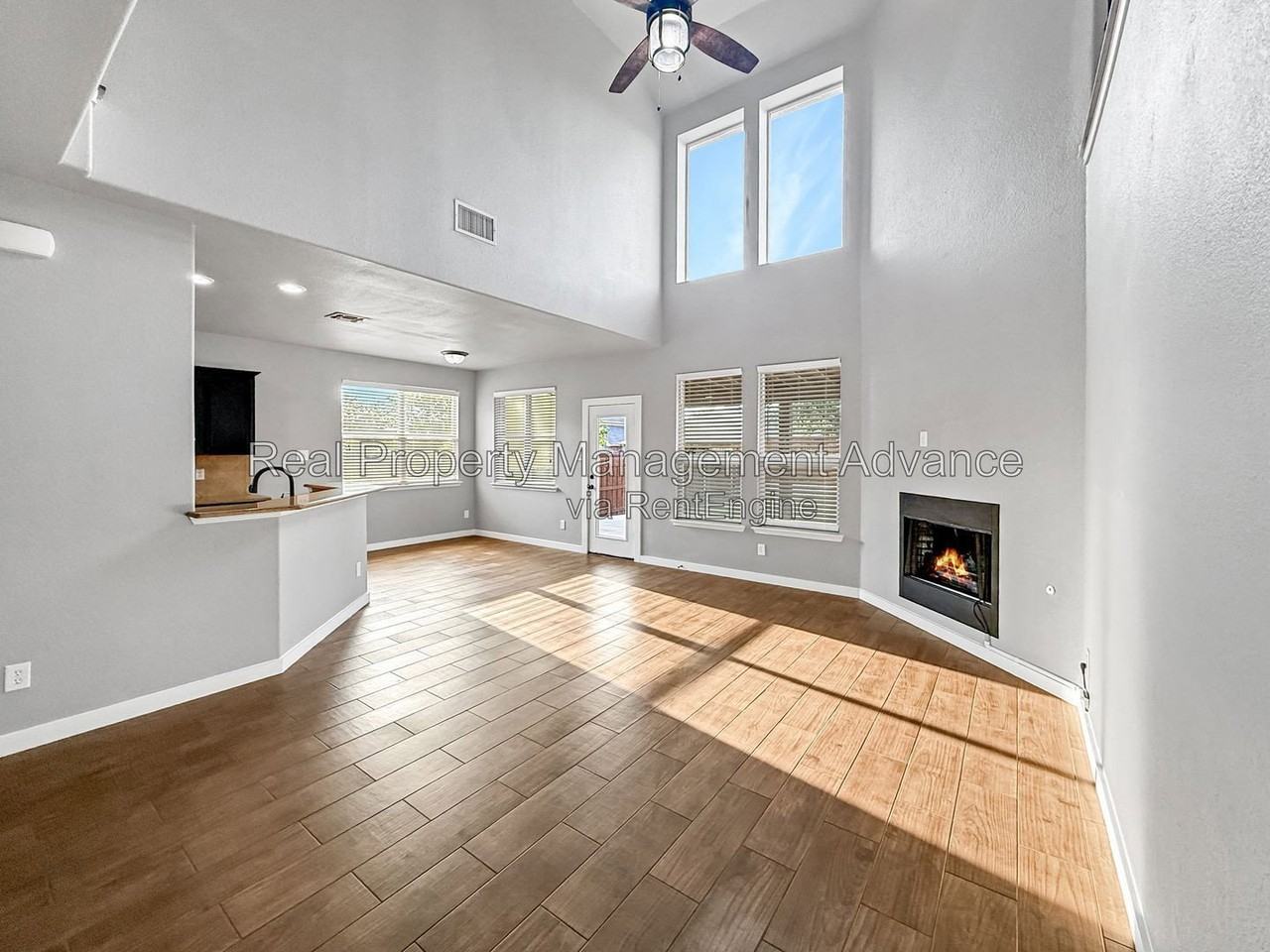 512 Winchester Dr - Photo 6 of 20