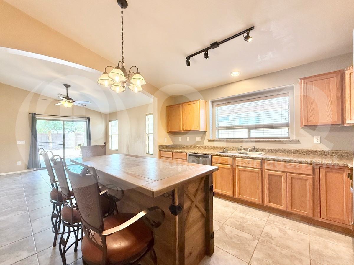 1238 W Corriente Dr - Photo 7 of 28