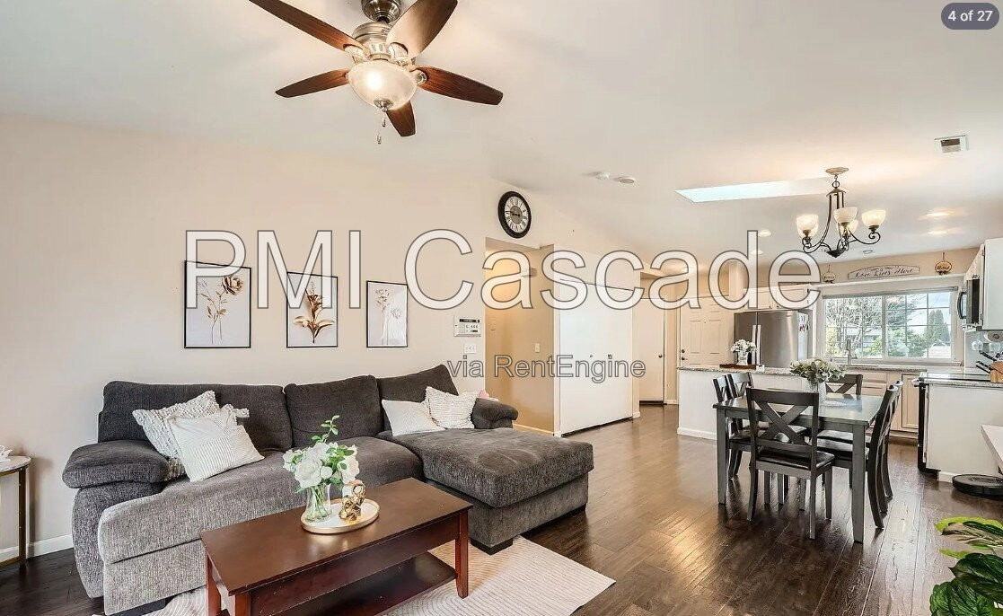 4001 48th Ave Ne - Photo 4 of 18