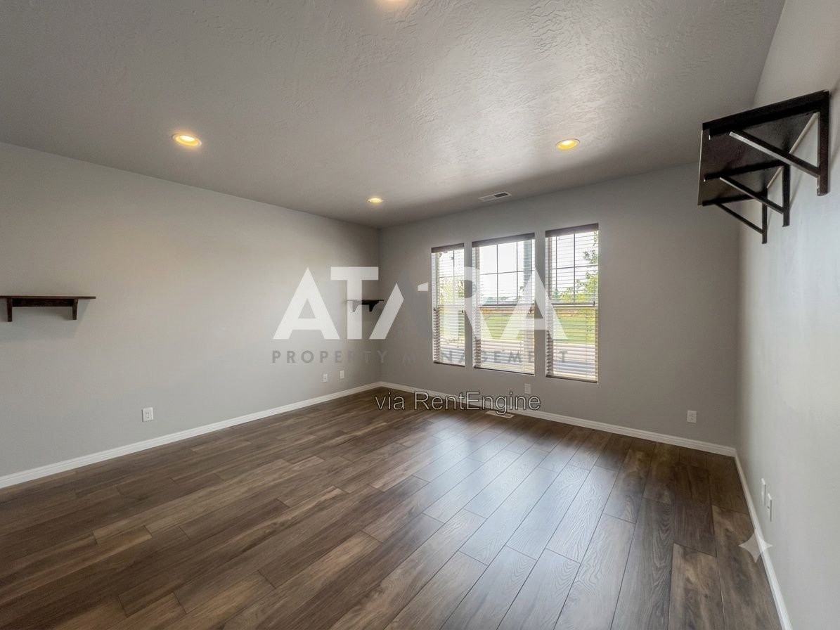 5285 W Hampstead Ln - Photo 6 of 36