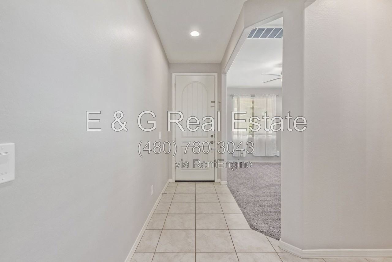 20419 E Rosa Rd - Photo 3 of 35