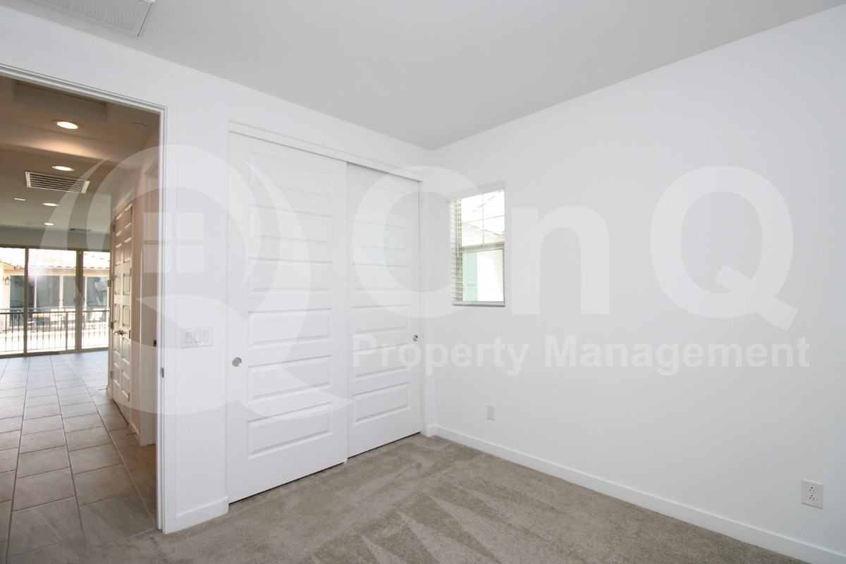 4648 S Jetty - Photo 5 of 15