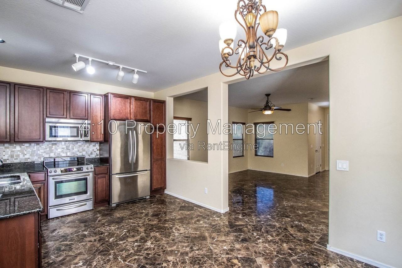 1161 E Boston St - Photo 5 of 33
