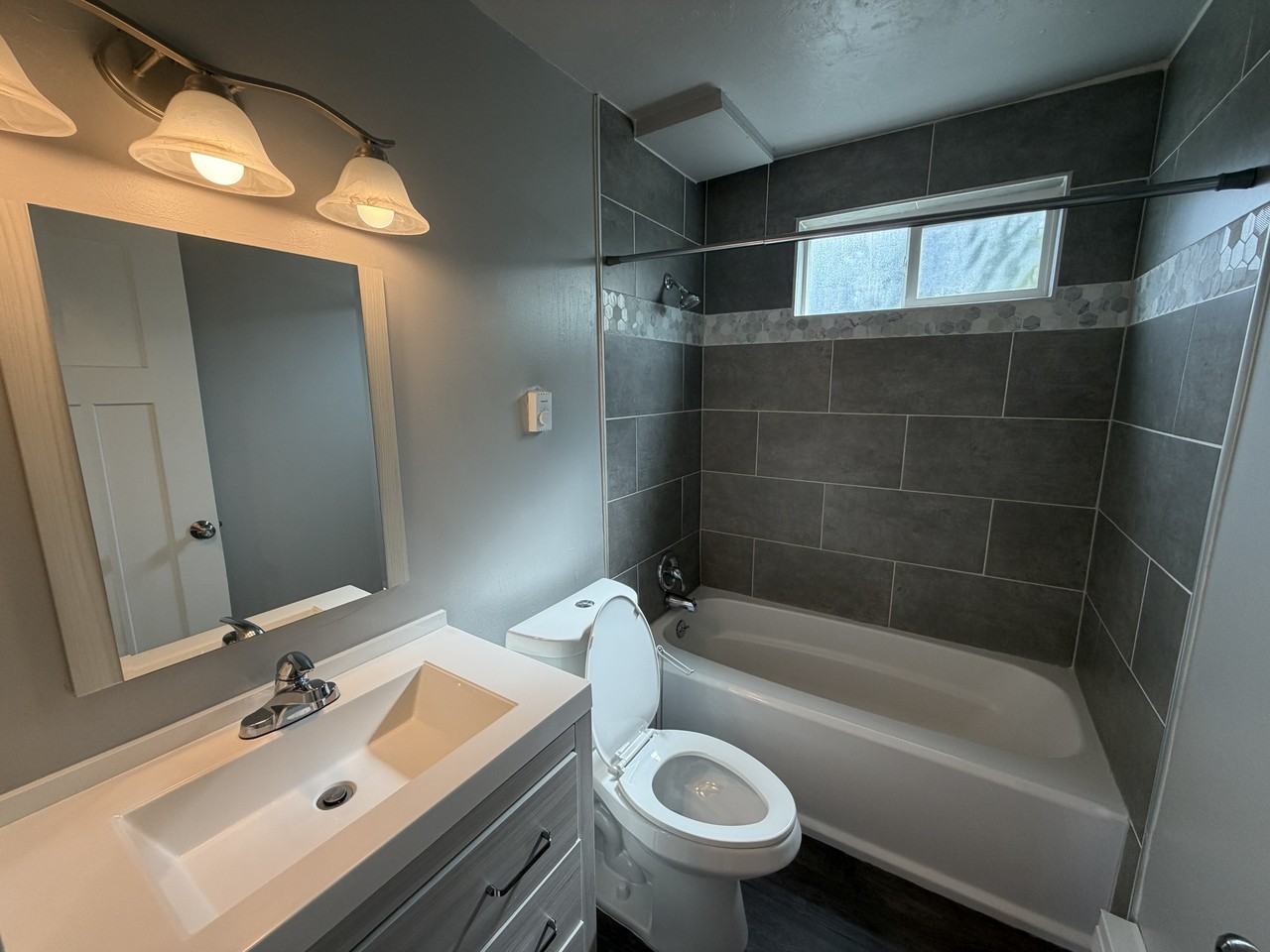 1134 E 500 S #4 - Photo 7 of 12