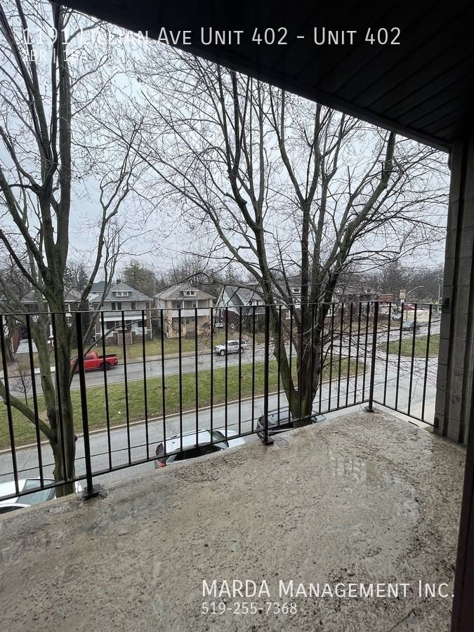 1191 Lillian Ave Unit 402 #402 - Photo 5 of 17