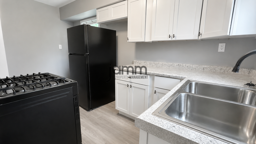 5026 E 86th St - Photo 2 of 13