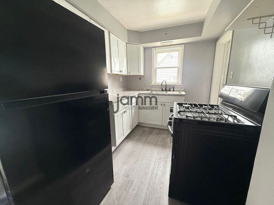 5026 E 86th St - Photo 4 of 13