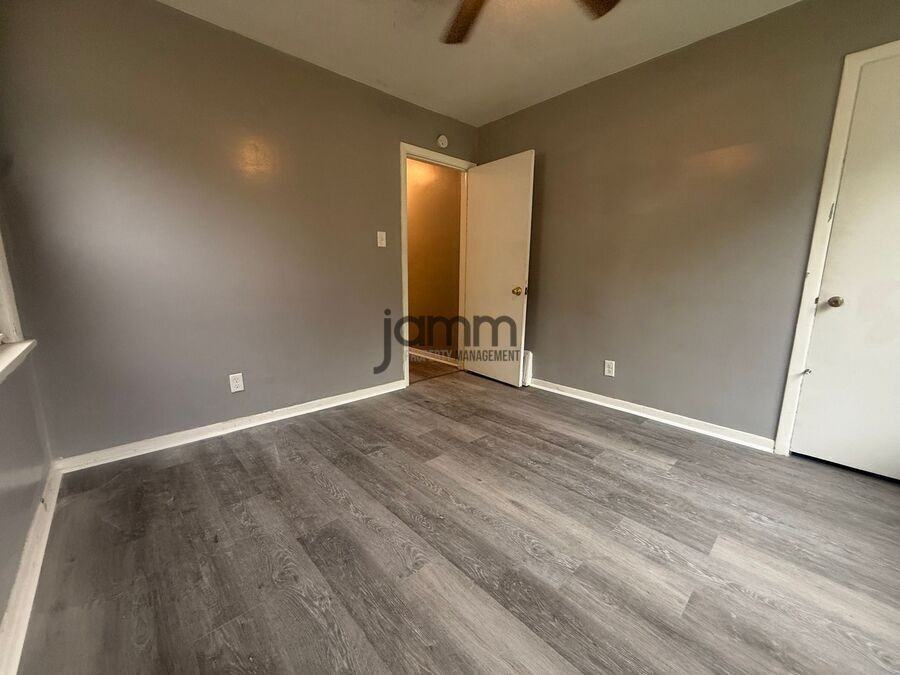 5026 E 86th St - Photo 6 of 13