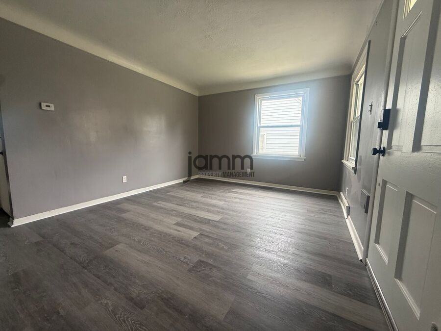5026 E 86th St - Photo 7 of 13