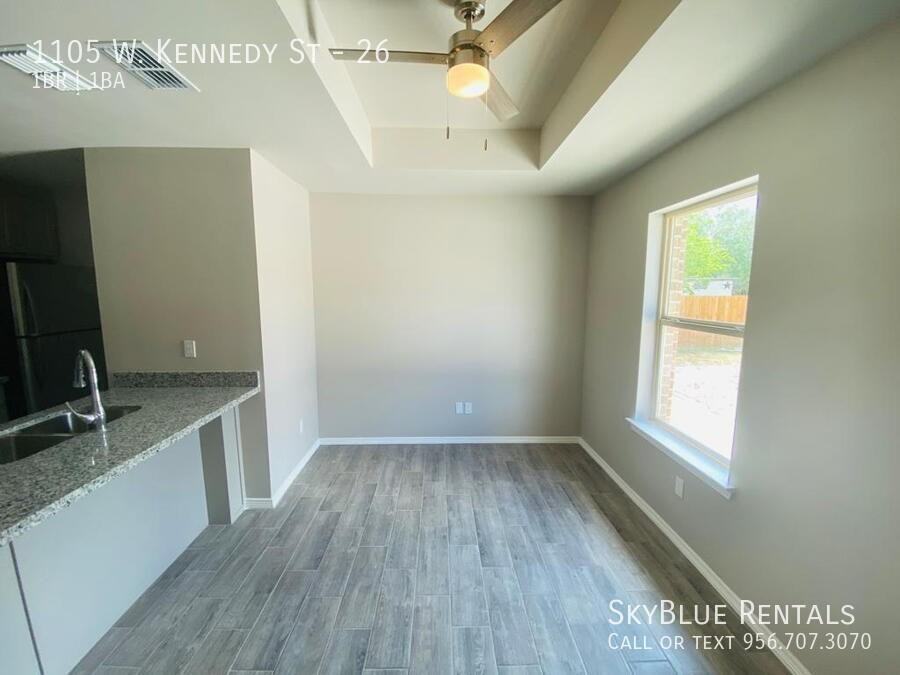 1105 W Kennedy St #26 - Photo 4 of 12