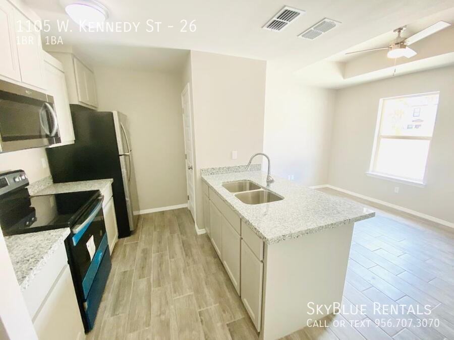 1105 W Kennedy St #26 - Photo 5 of 12