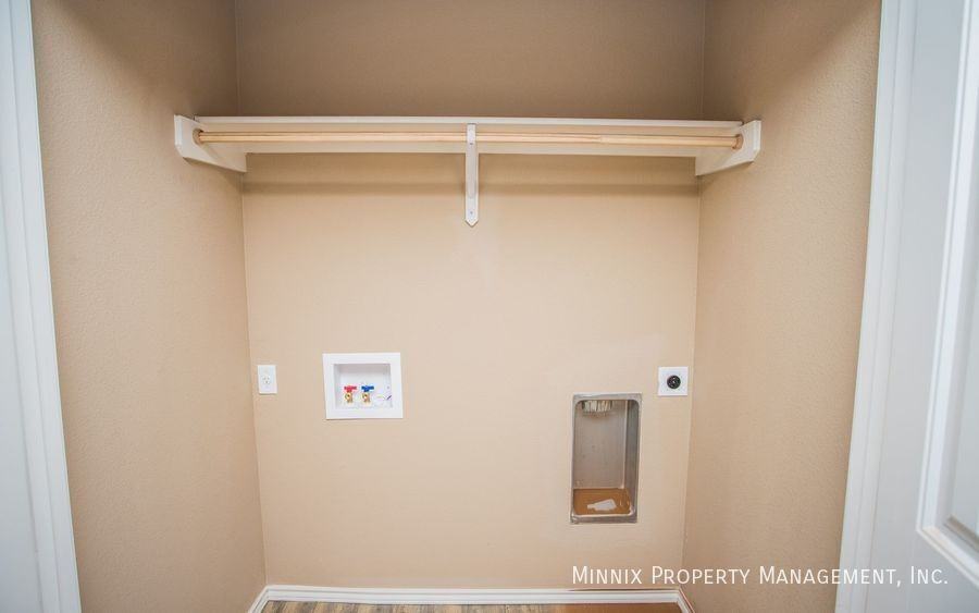 7406 5th St #3 - Photo 6 of 33