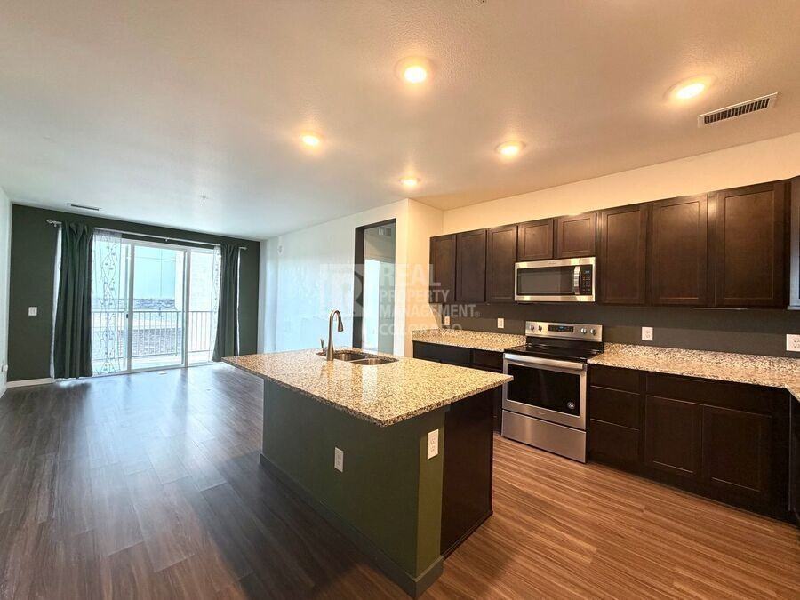 460 E Fremont Pl #304 - Photo 4 of 16