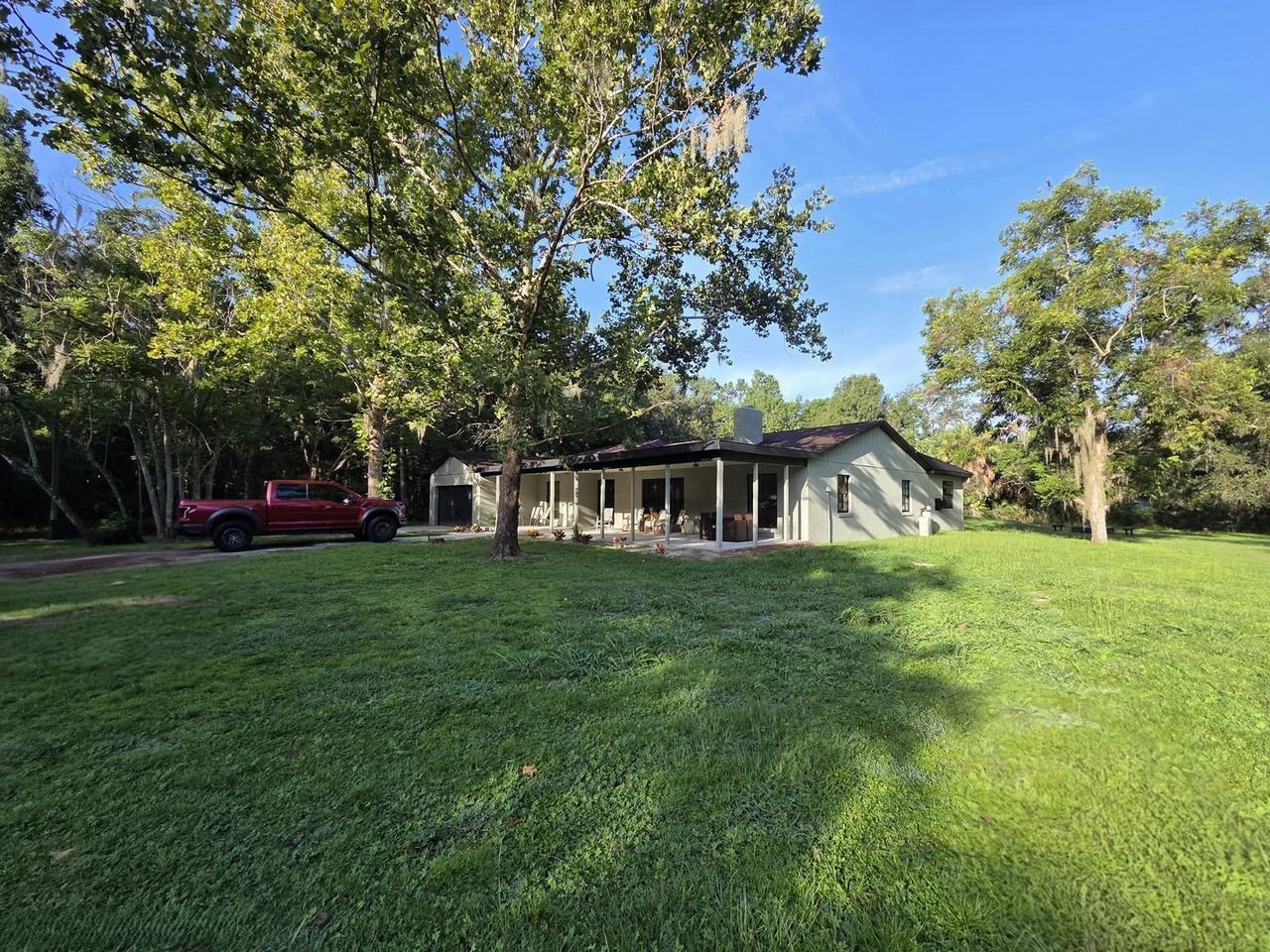 2200 Retreat Rd - Photo 2 of 32