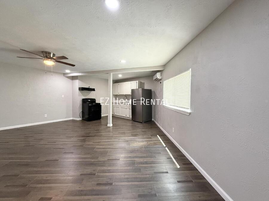 7515 Bayway Dr #3 - Photo 2 of 20