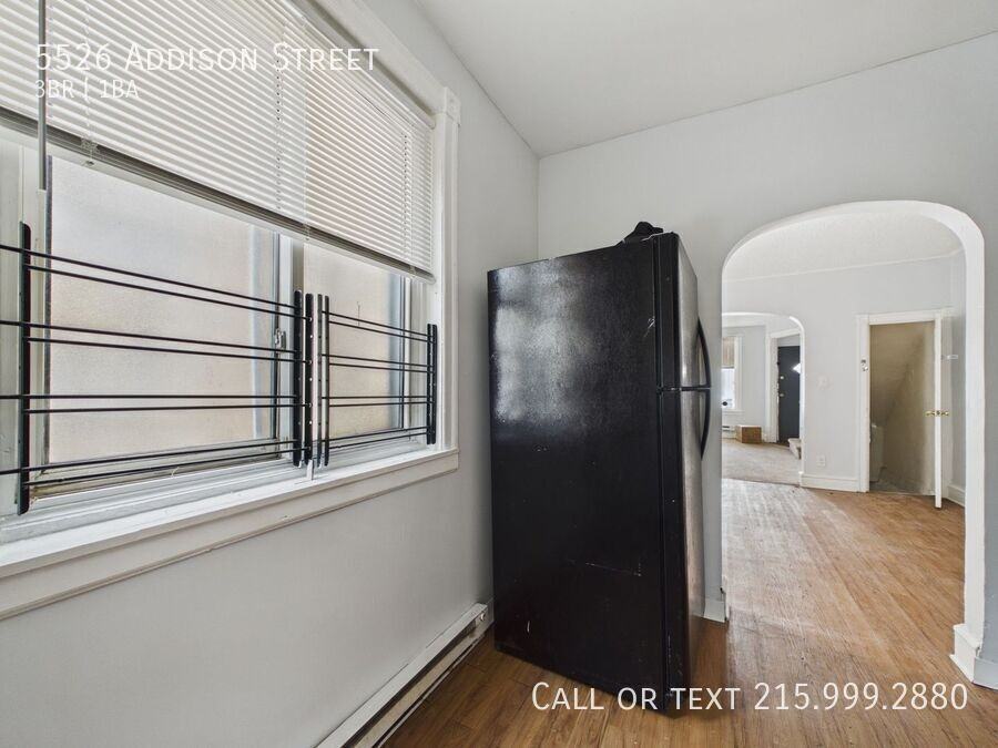 5526 Addison St - Photo 5 of 16