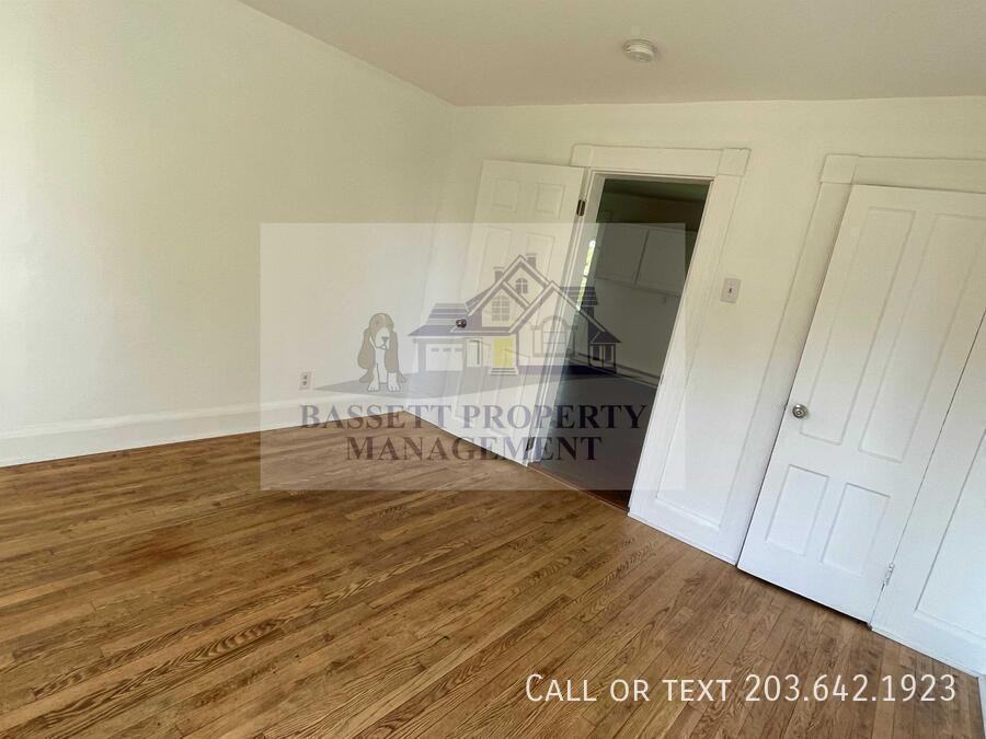 109 E Albert St Apt 2nd - Photo 7 of 26