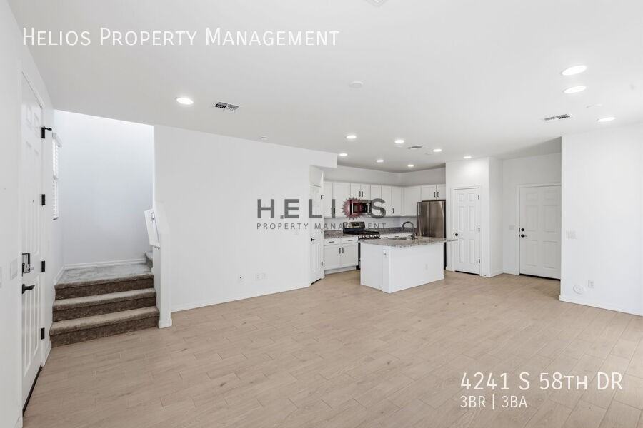 4241 S 58th Dr - Photo 5 of 30