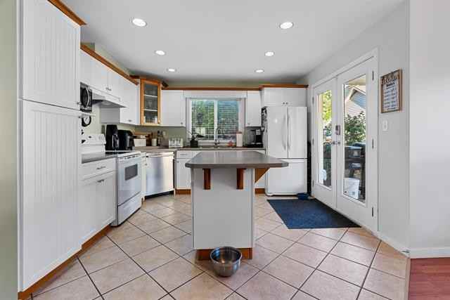 46434 Lear Drive - Photo 3 of 23