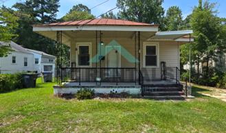 716 S Pine St - Photo 1 of 1