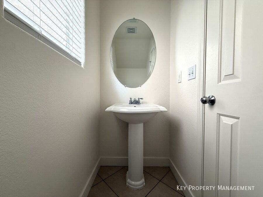 5693 Bonds Flat St - Photo 6 of 16
