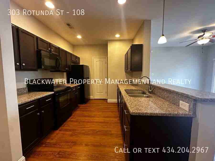303 Rotunda St #108 - Photo 6 of 18