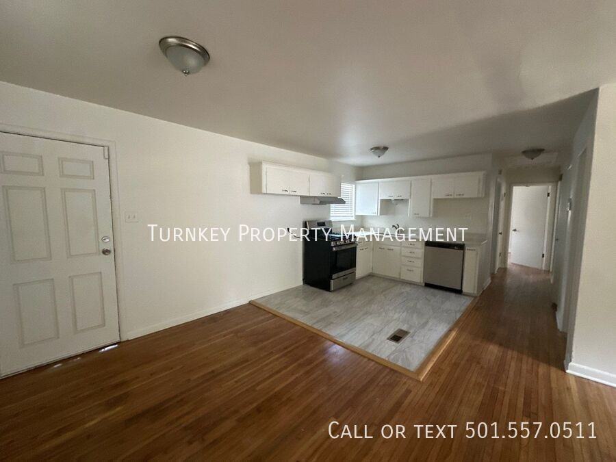 6404 Tracy Ave - Photo 5 of 9