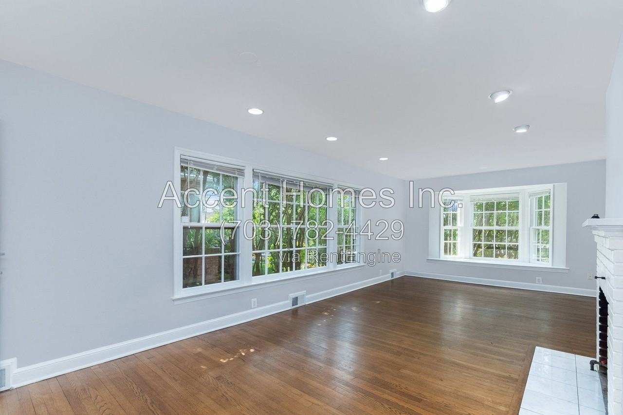 813 31st St S - Photo 6 of 36