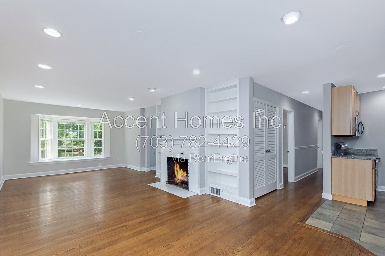 813 31st St S - Photo 7 of 36