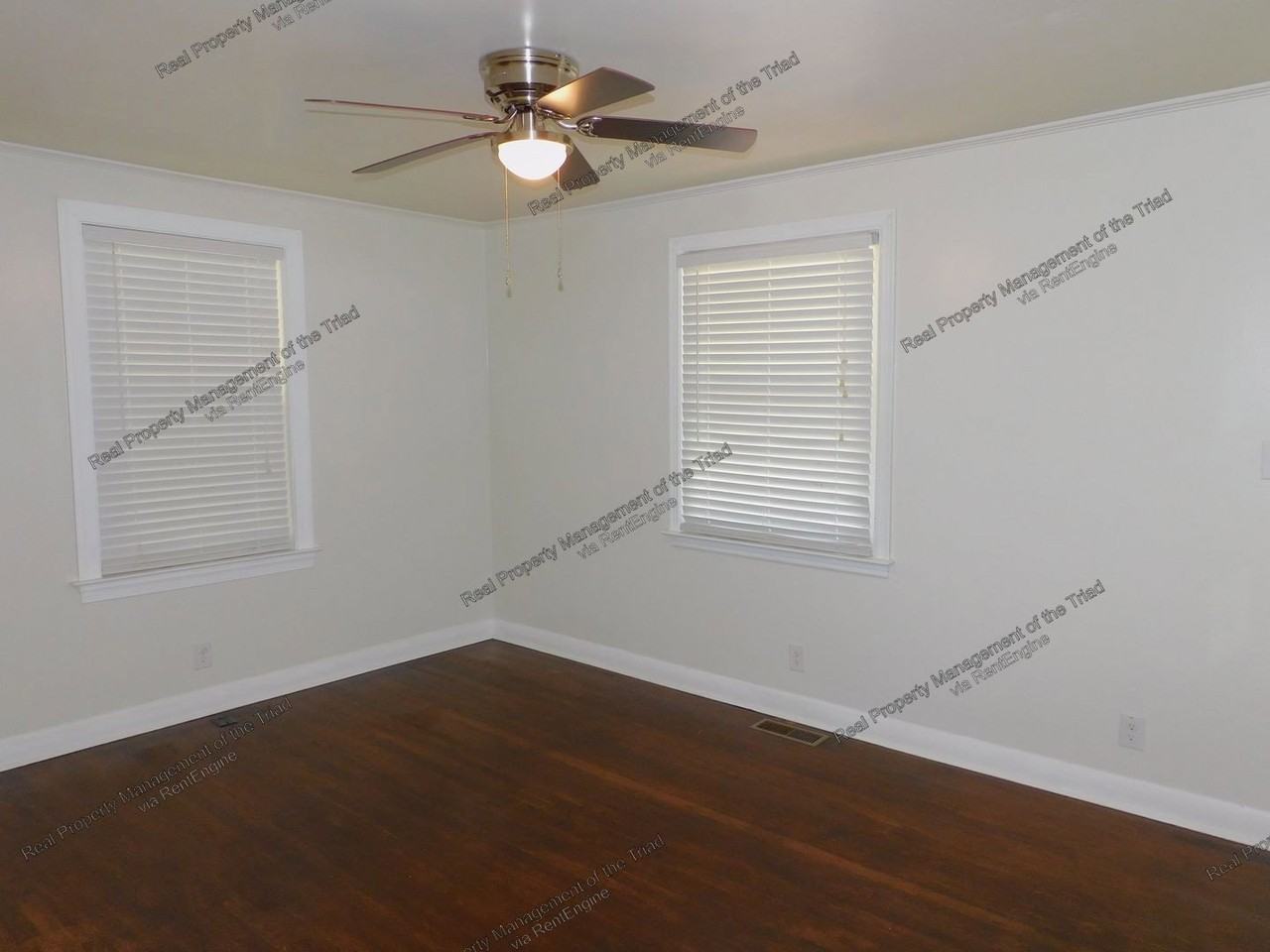 2807 Konnoak Dr - Photo 3 of 21