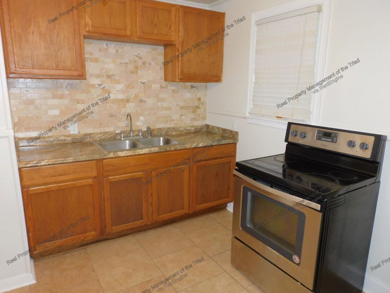 2807 Konnoak Dr - Photo 6 of 21