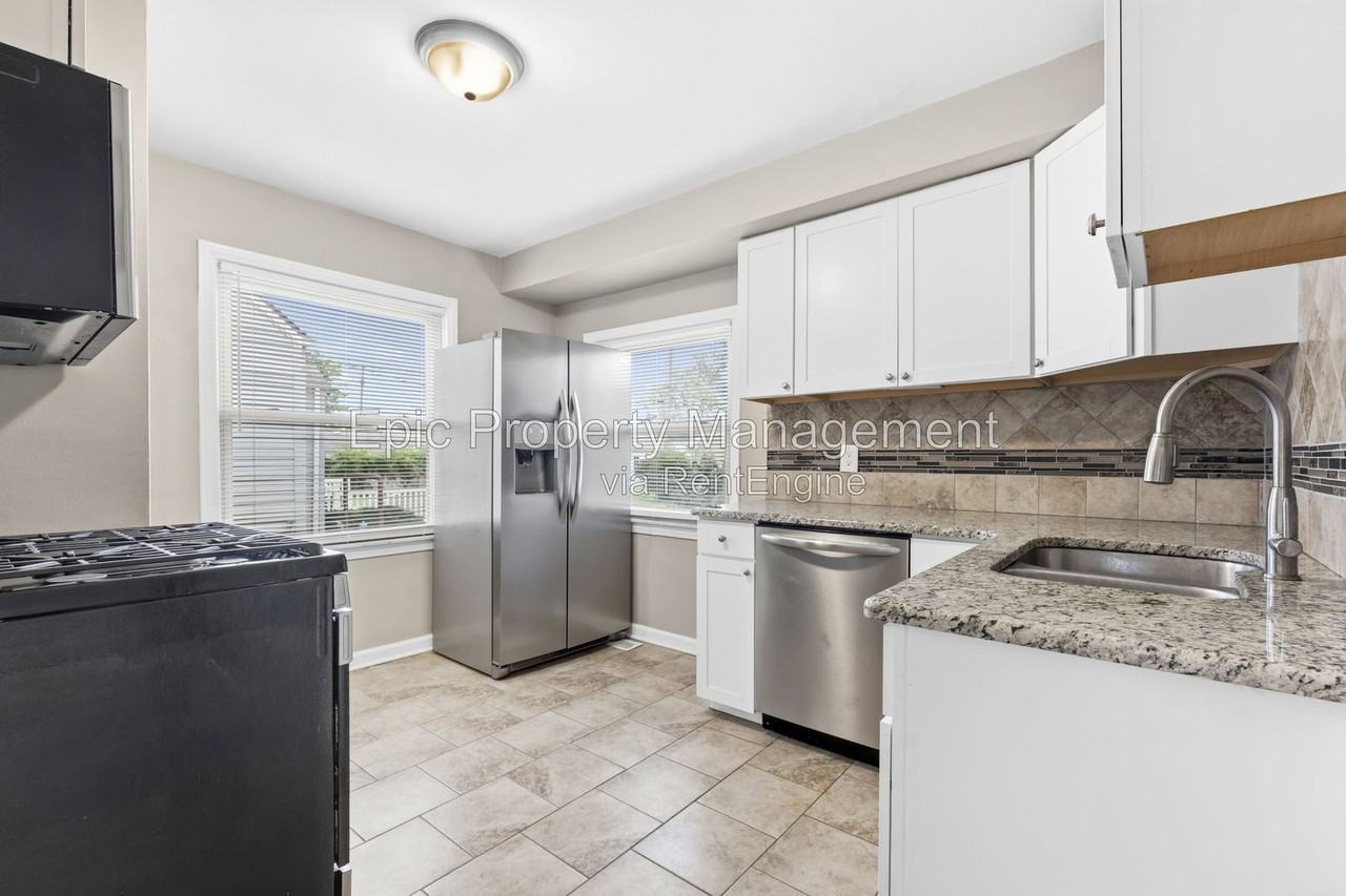 12985 Walnut St - Photo 2 of 12