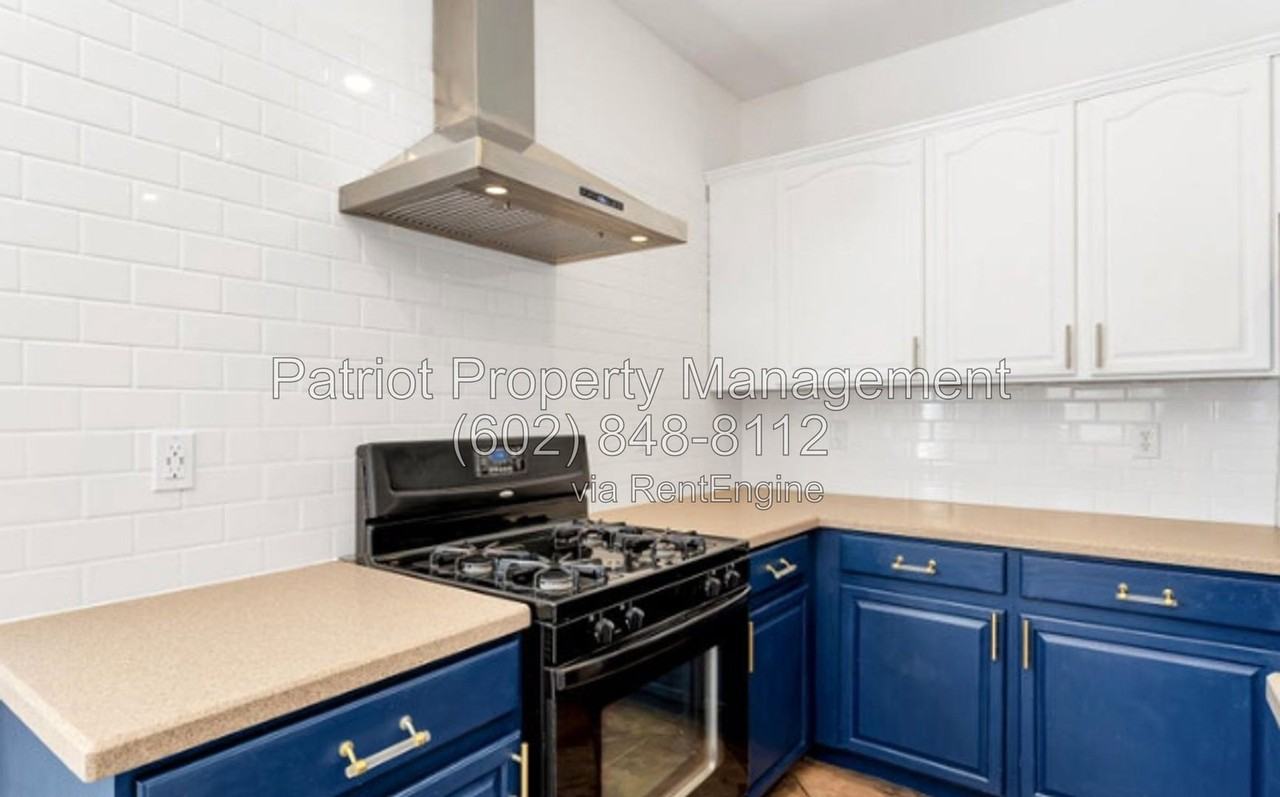 35211 N 34th Ave - Photo 5 of 28