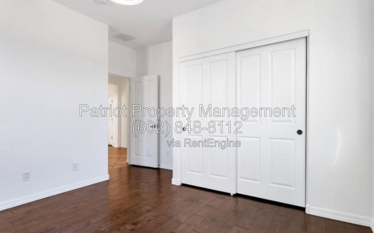 35211 N 34th Ave - Photo 7 of 28