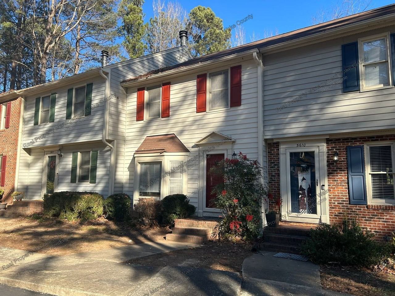 5612 Hamstead Xing - Photo 3 of 33