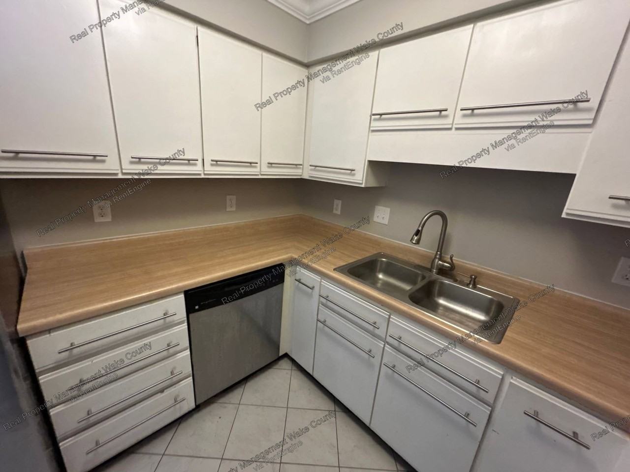 5612 Hamstead Xing - Photo 7 of 33