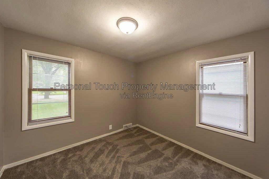1422 11th St N - Photo 7 of 18