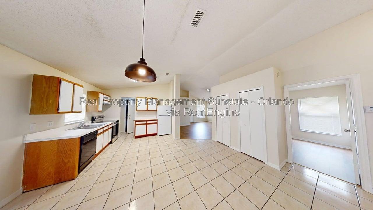 9711 Red Clover Ave - Photo 3 of 13