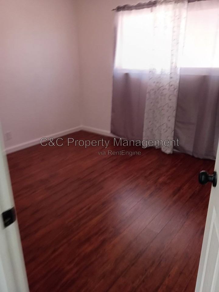 1525 Valle Vista Ave - Photo 2 of 4